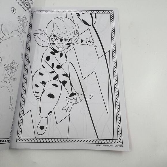 MIRACULOUS - COLORING & ACTIVITY BOOK With Mask and Stickers - Picture 3 of 6